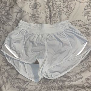 NWOT Lululemon Hotty Hot Shorts